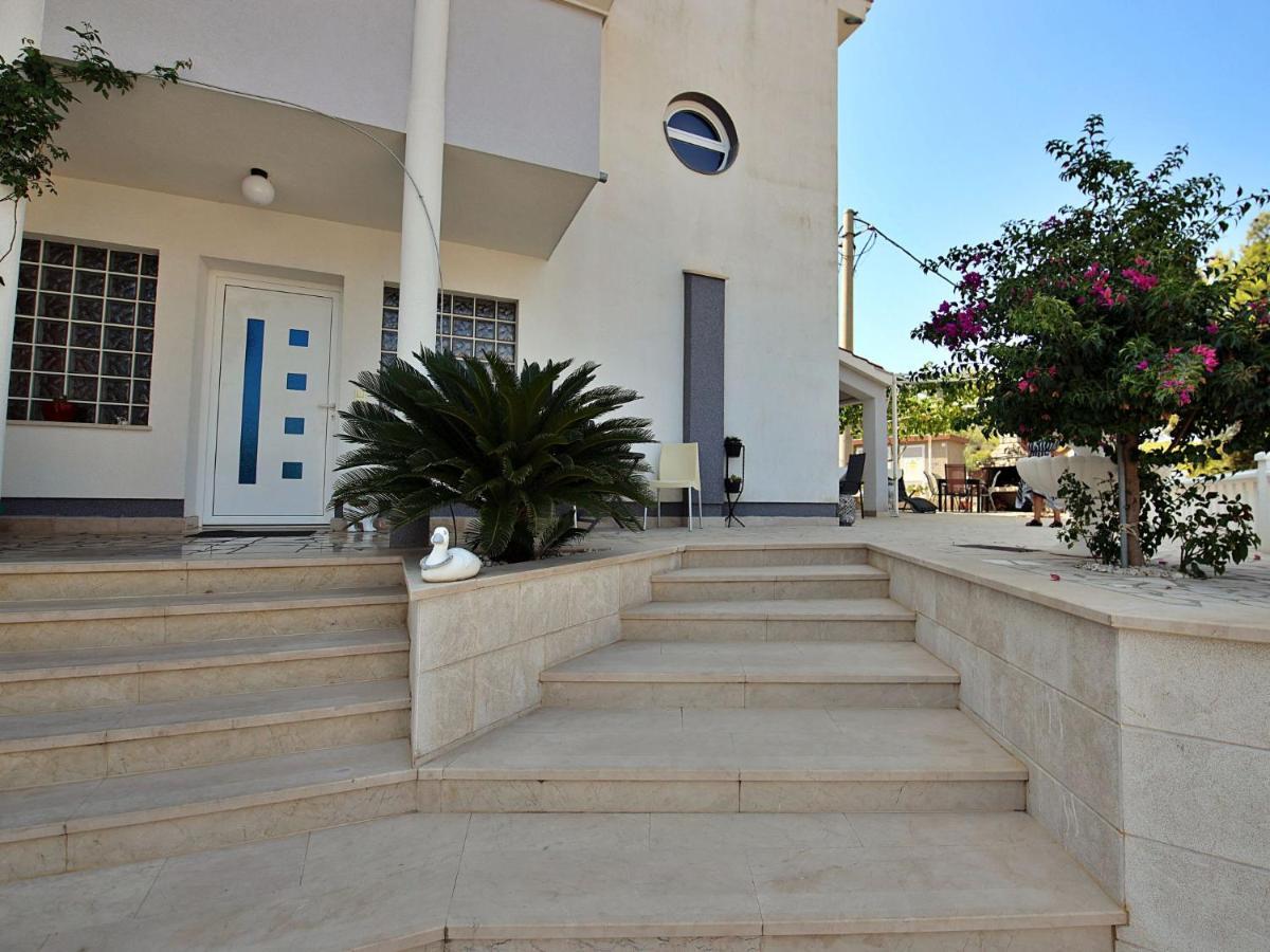 Apartment Anda-1 By Interhome Trogir Eksteriør bilde
