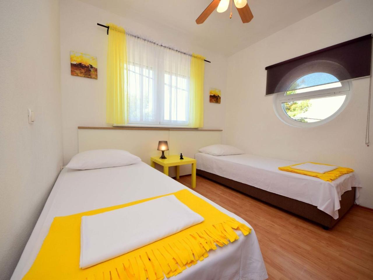 Apartment Anda-1 By Interhome Trogir Eksteriør bilde